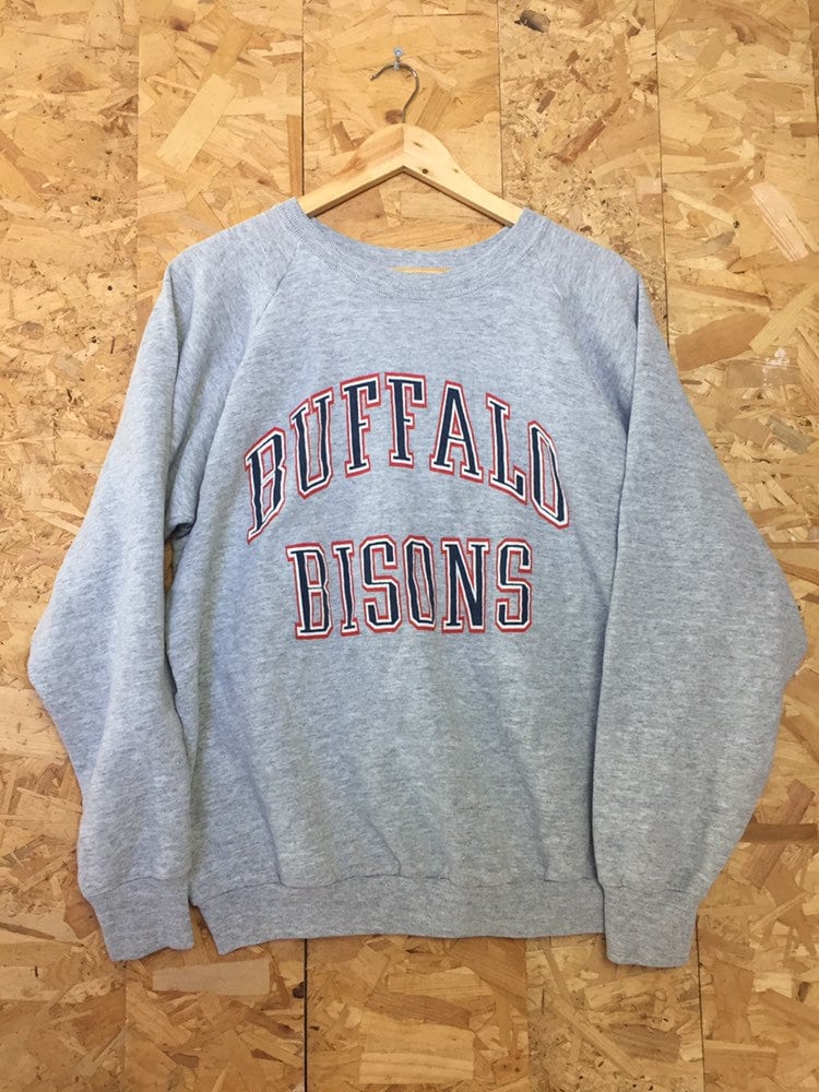 Vintage 90s USA college varsity team Buffalo Bisons grey crew neck sweater size XL on fruit of the loom size XL