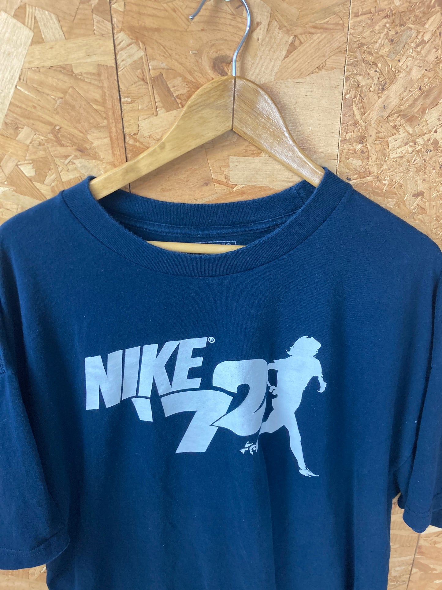 Vintage Y2K Nike 72 running logo on navy blue oversized t-shirt size XL