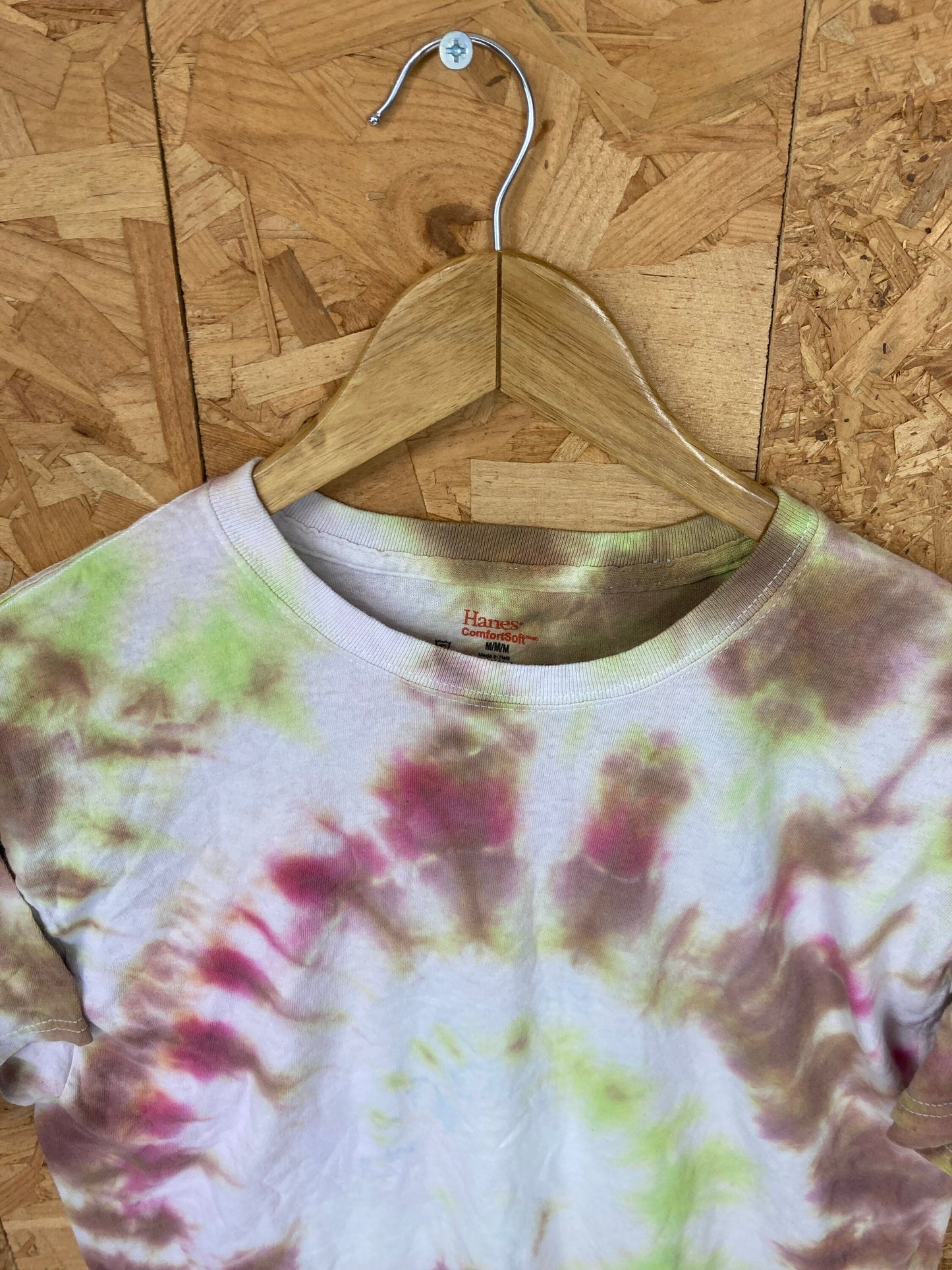 Vintage 90s tie dye grungy green pink and huge swirling pattern USA school trippy psychedelic rave t-shirt size medium