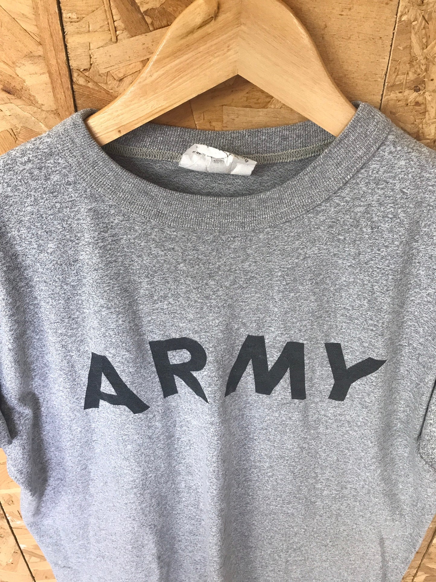 Vintage 80s USA army issue physical training heather grey t-shirt size medium AHG05