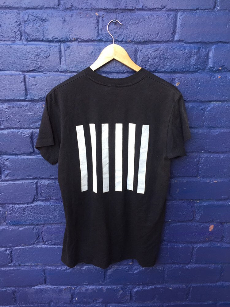 Vintage 90s Osyaa Official quirky USA souvenir black barcode t-shirt size large