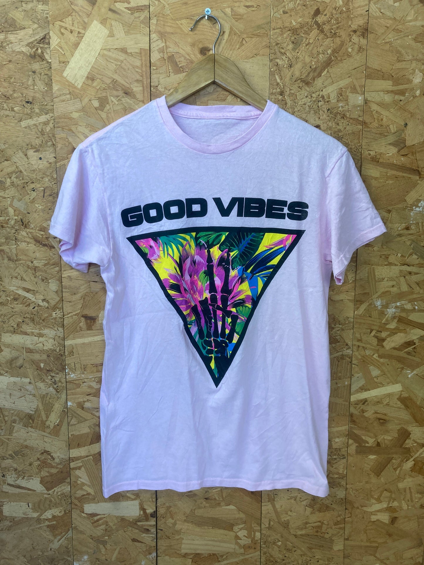 Vintage 90s light pastel pink Good Vibes skeleton hand  t-shirt size medium