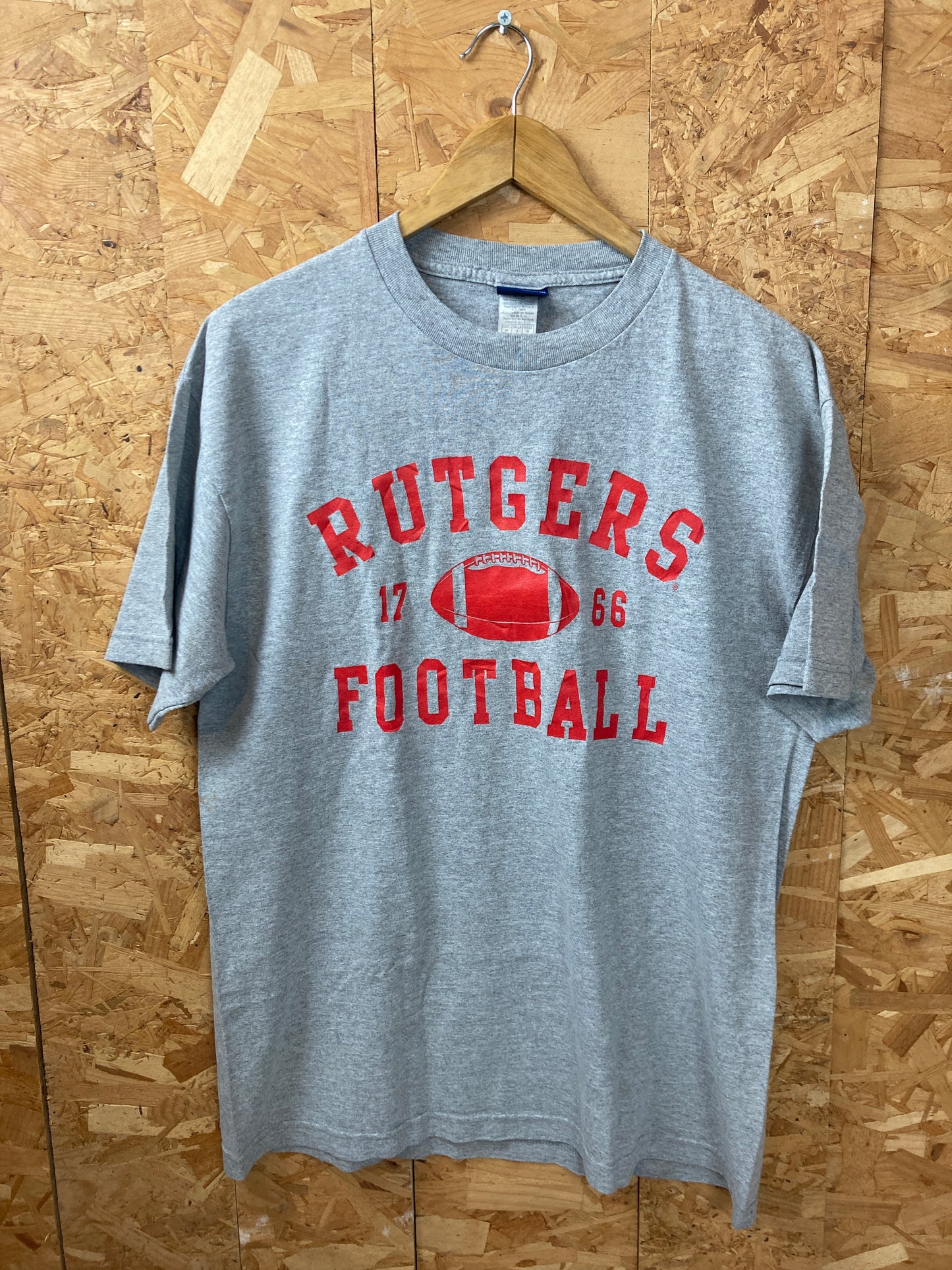 Vintage 90s grey red Rutgers Football USA college team t-shirt size medium