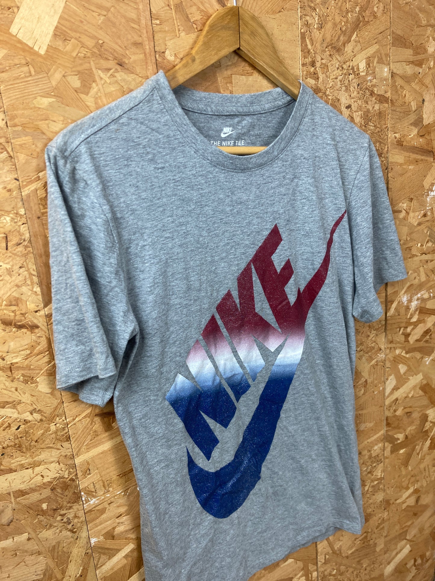 Vintage Y2K grey red blue Nike glitter swoosh t-shirt size small