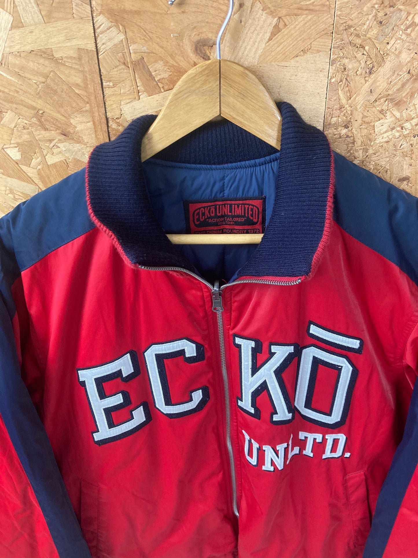 Vintage Ecko Unltd red black spell out heavy duty bomber style zip jacket size XL