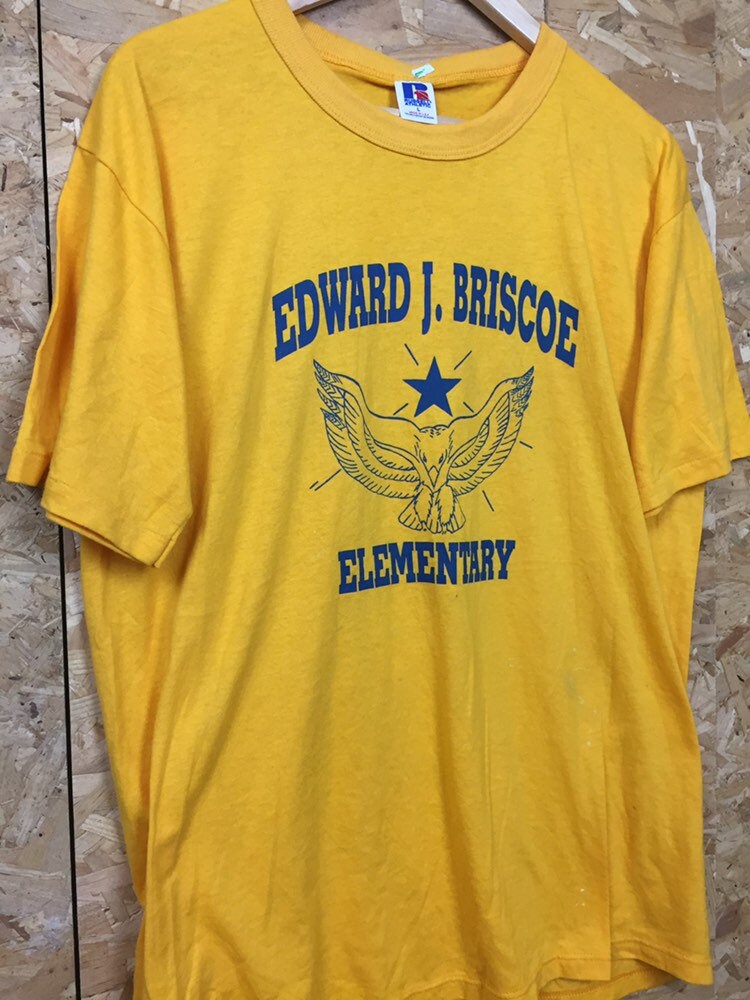 Vintage USA Edward J.Briscoe Elementary school quirky USA yellow t-shirt size large by Russell Athle