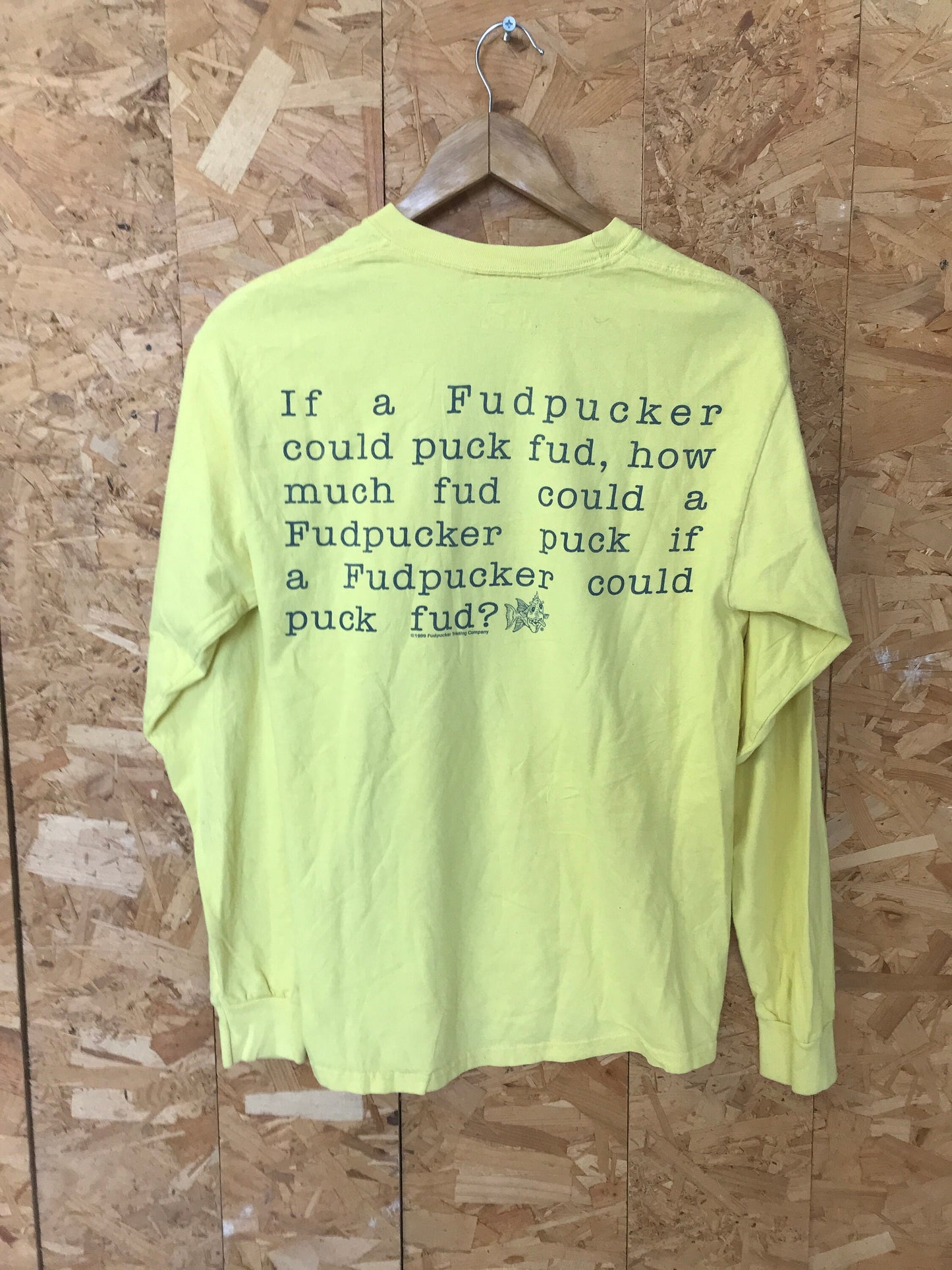 Vintage 90s long sleeve pastel yellow Fudpucker quirky USA  t-shirt size large