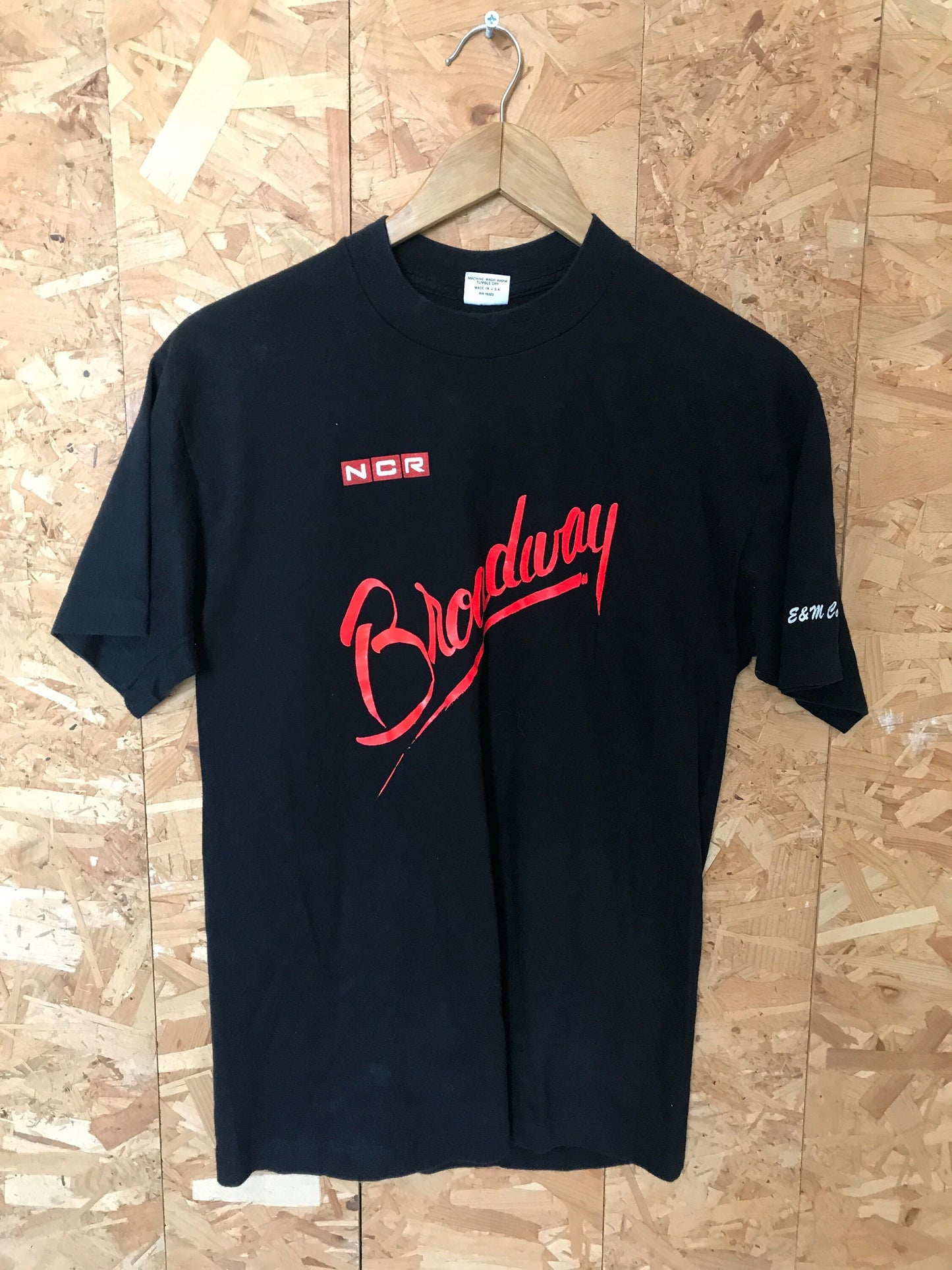 Vintage 90s NCR Broadway logo USA black souvenir theatre production NYC t-shirt size large