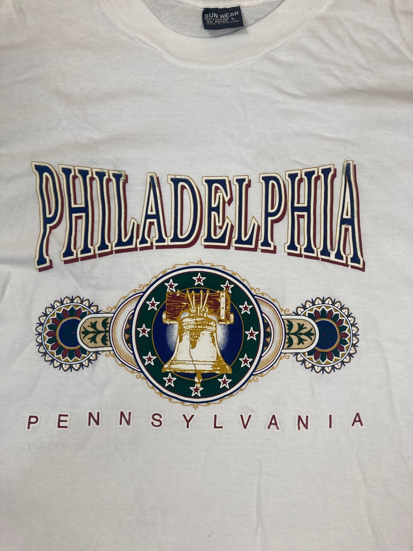 Vintage 90s Philadelphia Pennsylvania spell out USA souvenir white t-shirt size large