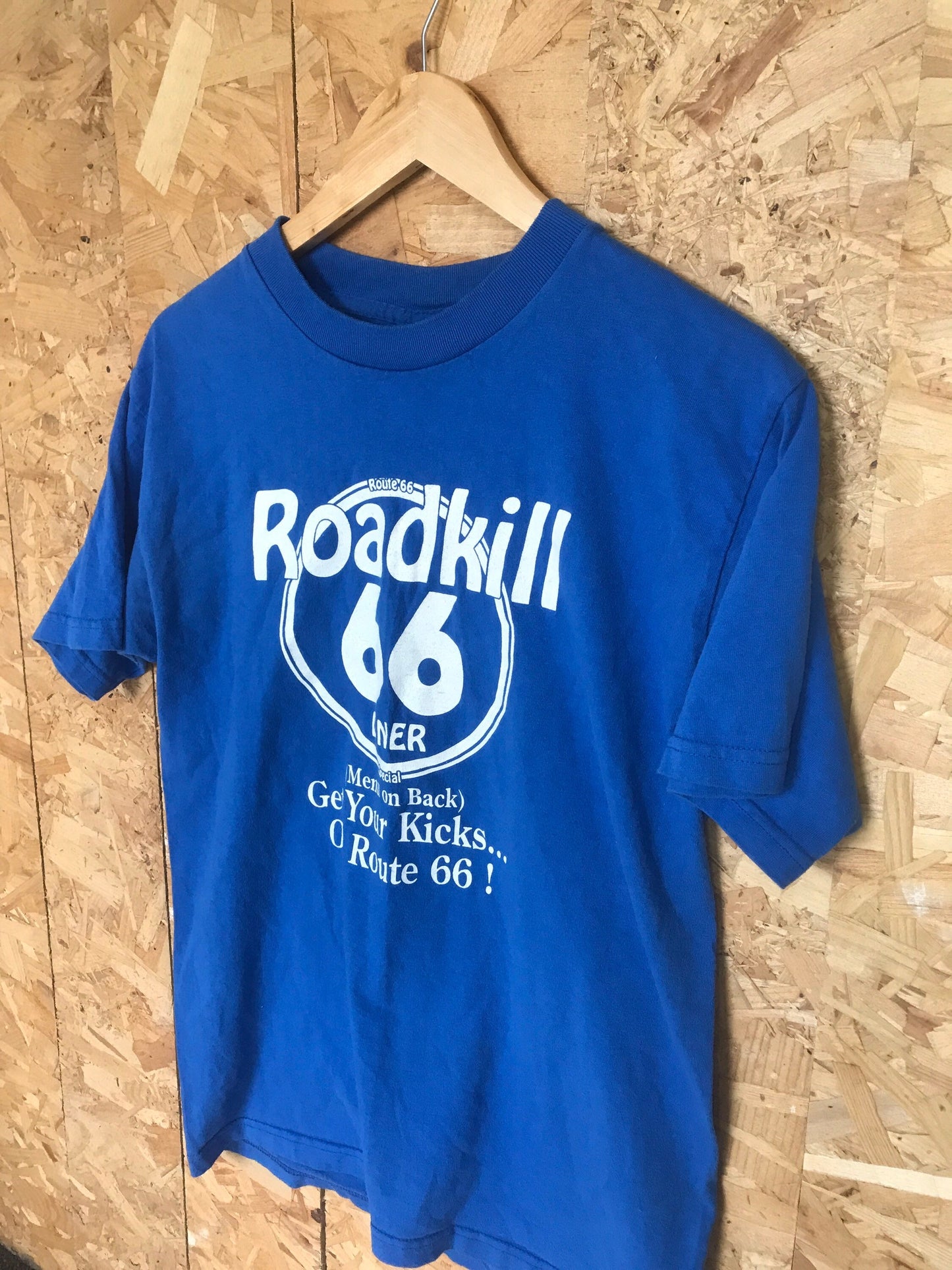 Vintage 80s Roadkill 66 Diner  blue t-shirt size medium