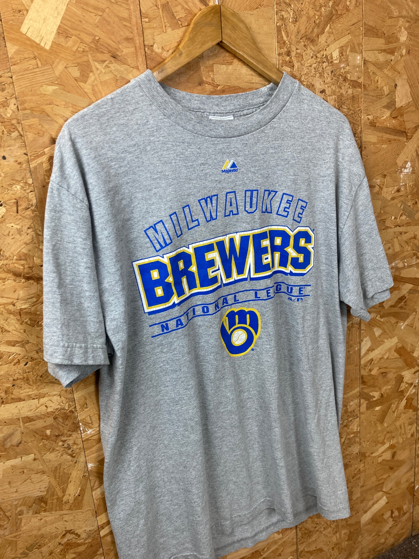 Vintage Y2K Milwaukee Brewers national league grey t-shirt size XL