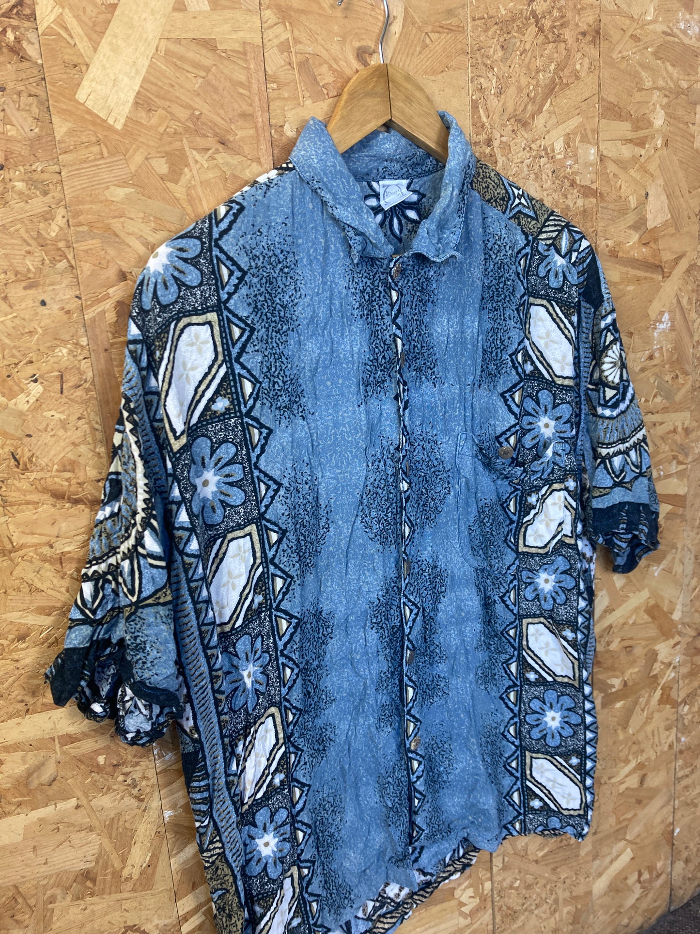 Vintage 90s blue white ethnic tribal pattern Hawaiian shirt size large