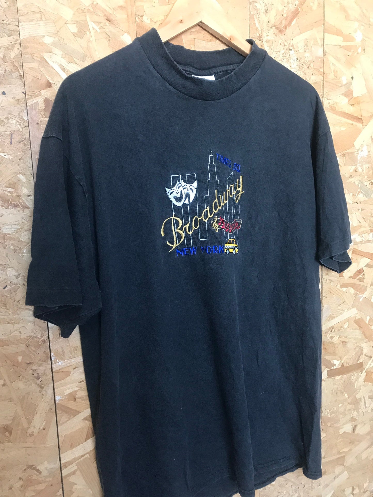 Vintage 90s Broadway, Times Square NY embroidery black USA souvenir t-shirt size XL