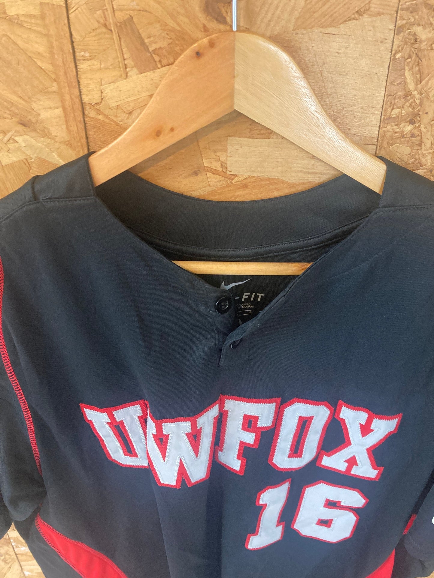 Vintage USA NFL college UWFOX football  jersey black red white size large by Nike