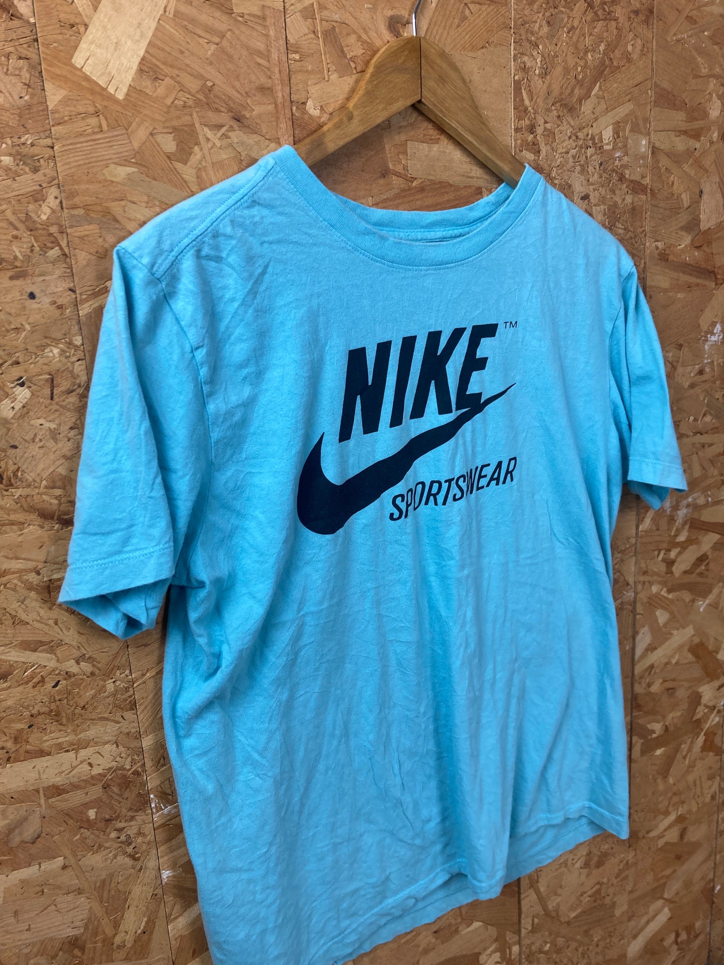 Vintage Y2K Nike light blue black logo t-shirt size medium