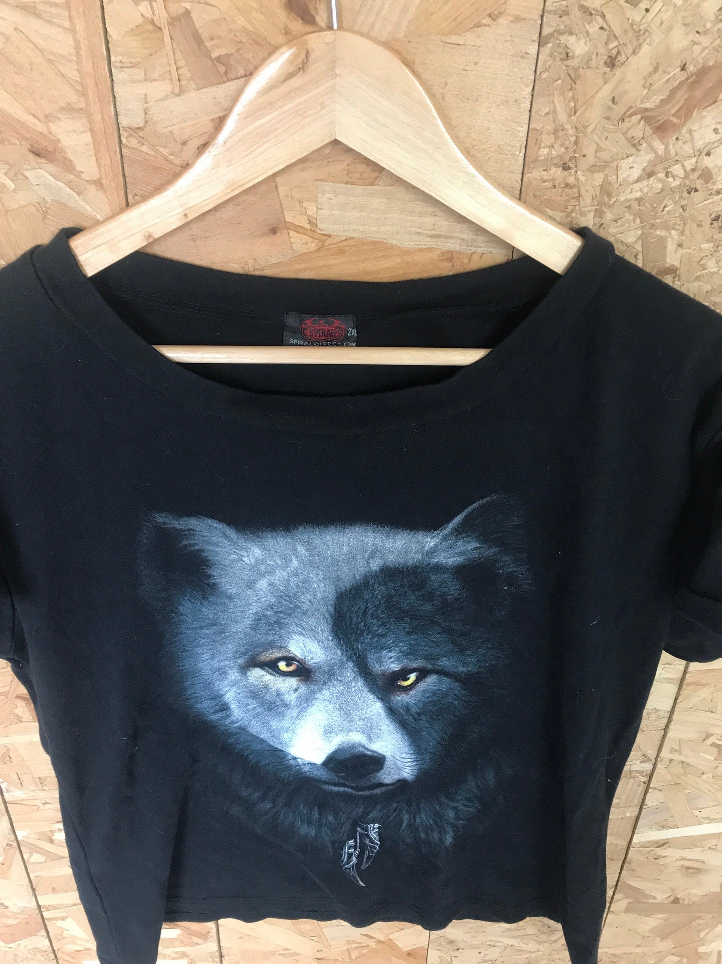 Vintage 00s ladies spiritual ying yang wolf face moonlight t-shirt size 2XL