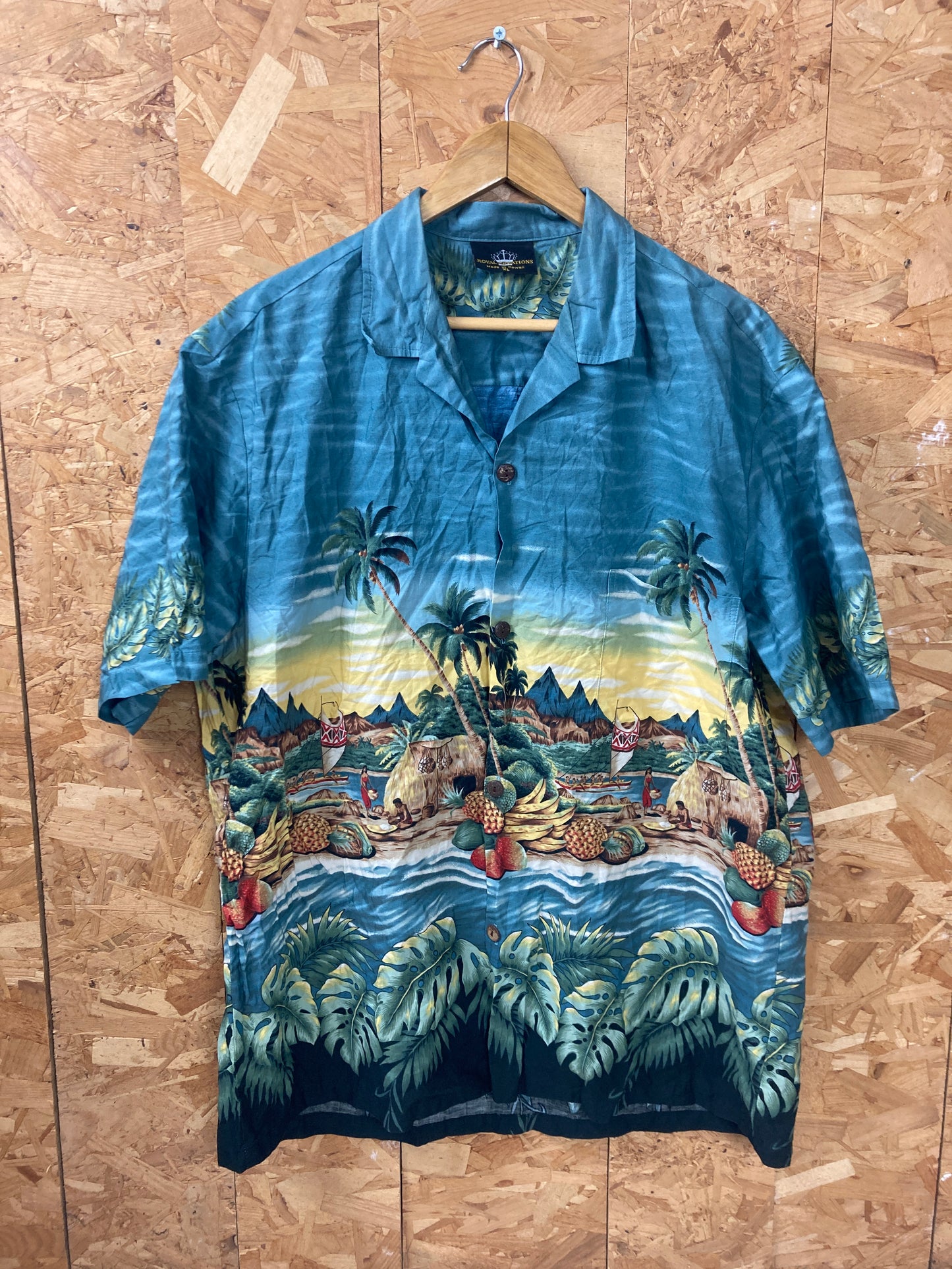 Vintage 90s blue green Hawaiian beach scene eccentric party shirt size XL