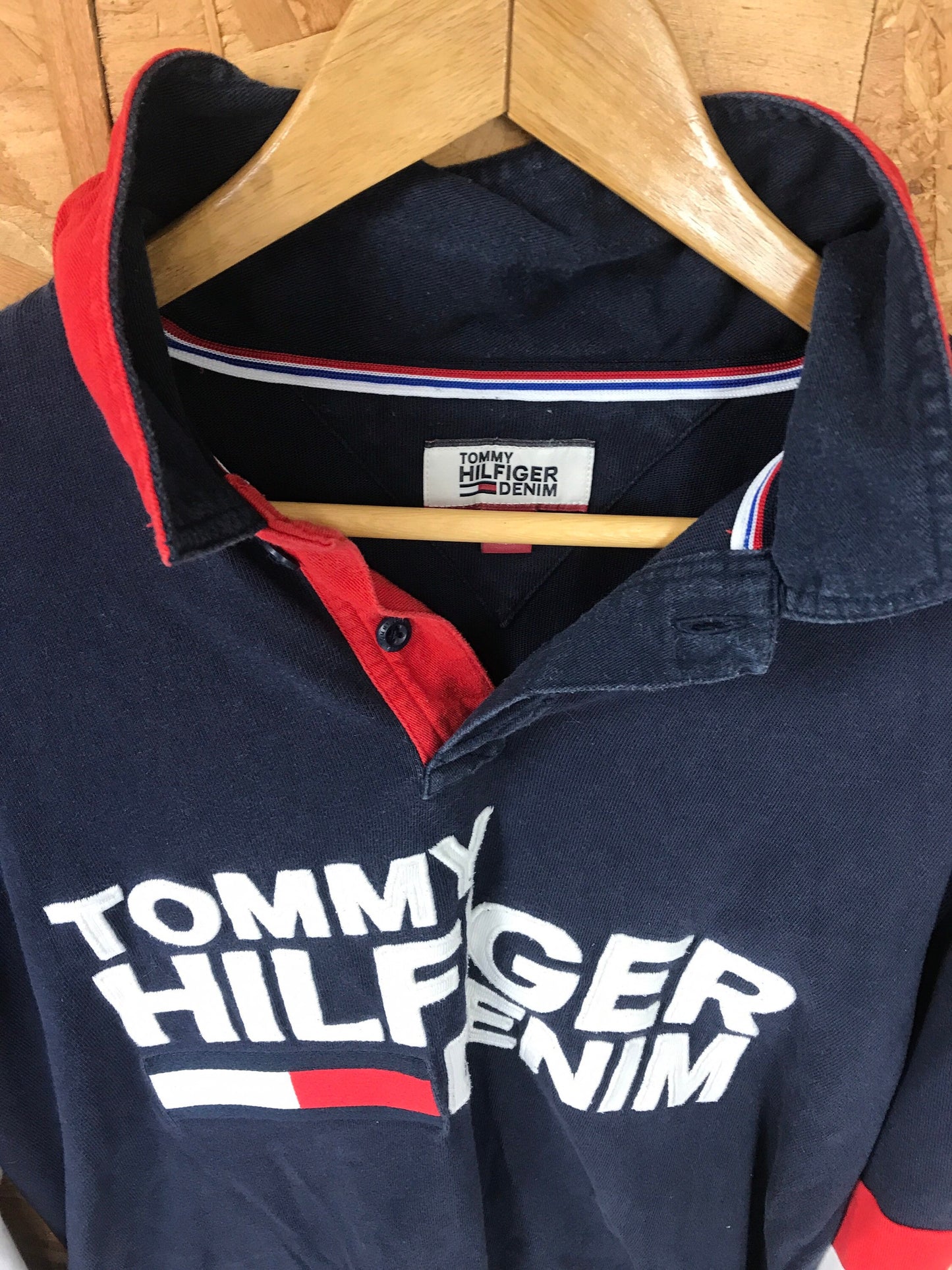 Vintage Y2K Tommy Hilfiger Spell out navy blue white long sleeve polo shirt/sweater size medium