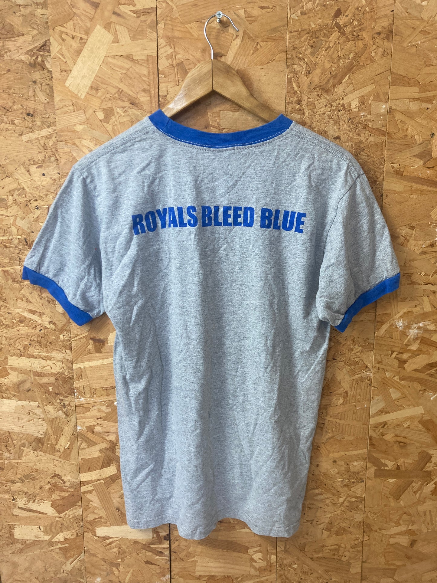 Vintage 90s Royals Athletics USA College Souvenir T-shirt size medium