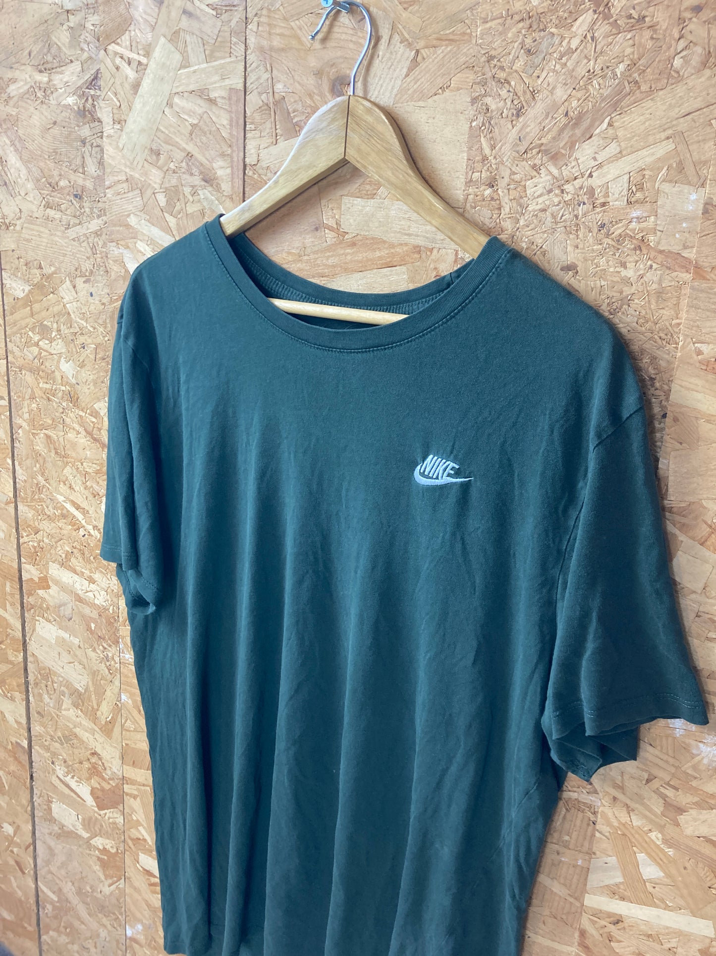 Vintage Y2K Nike olive green muted minimal t-shirt size large