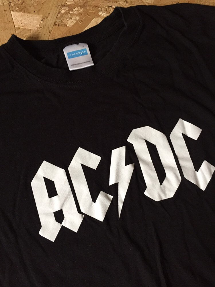 Vintage 00s AC/DC rock band plain black front logo t-shirt size small