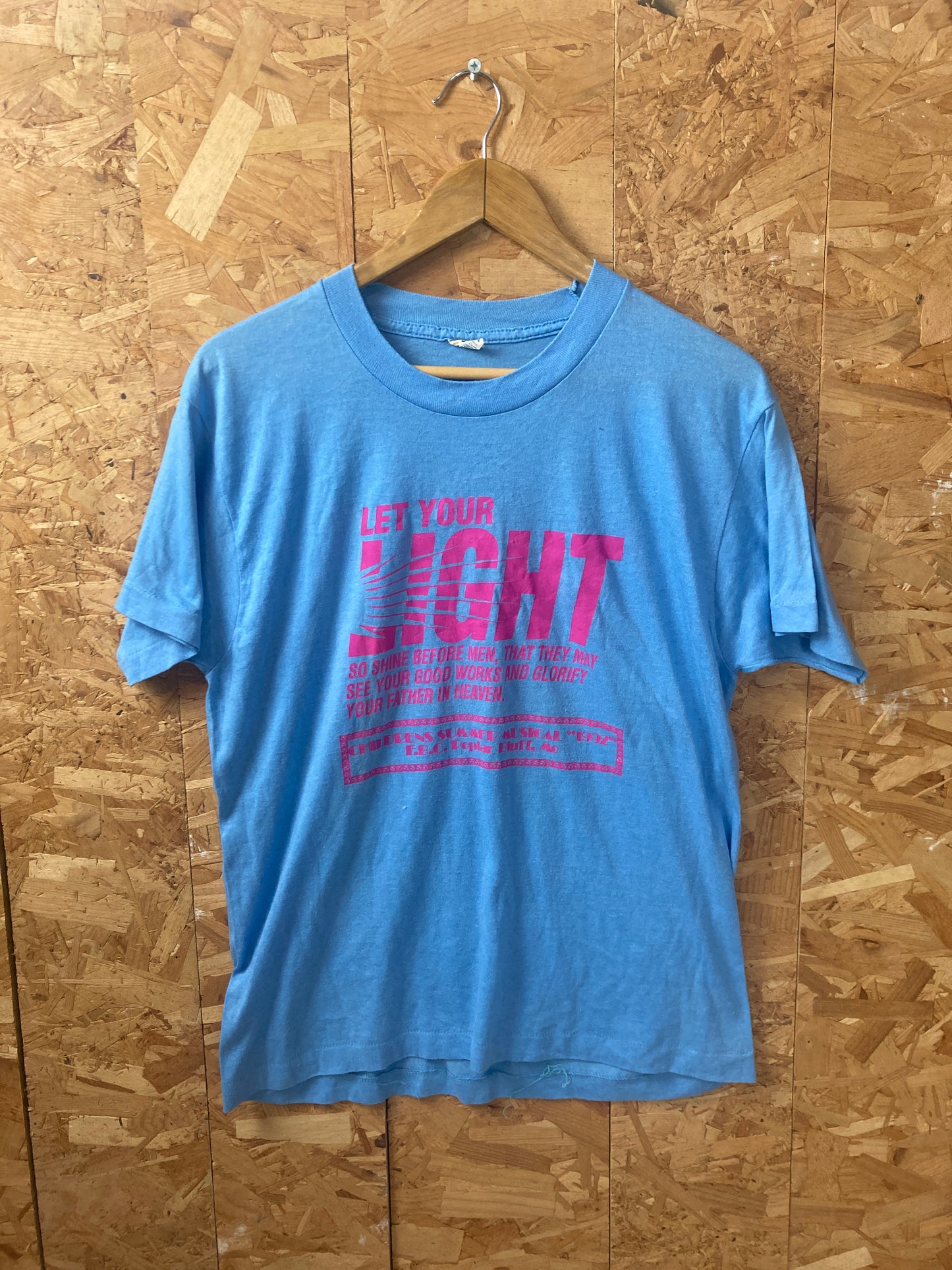 Vintage 90 blue pink religious quirky souvenir single stitch t-shirt size large