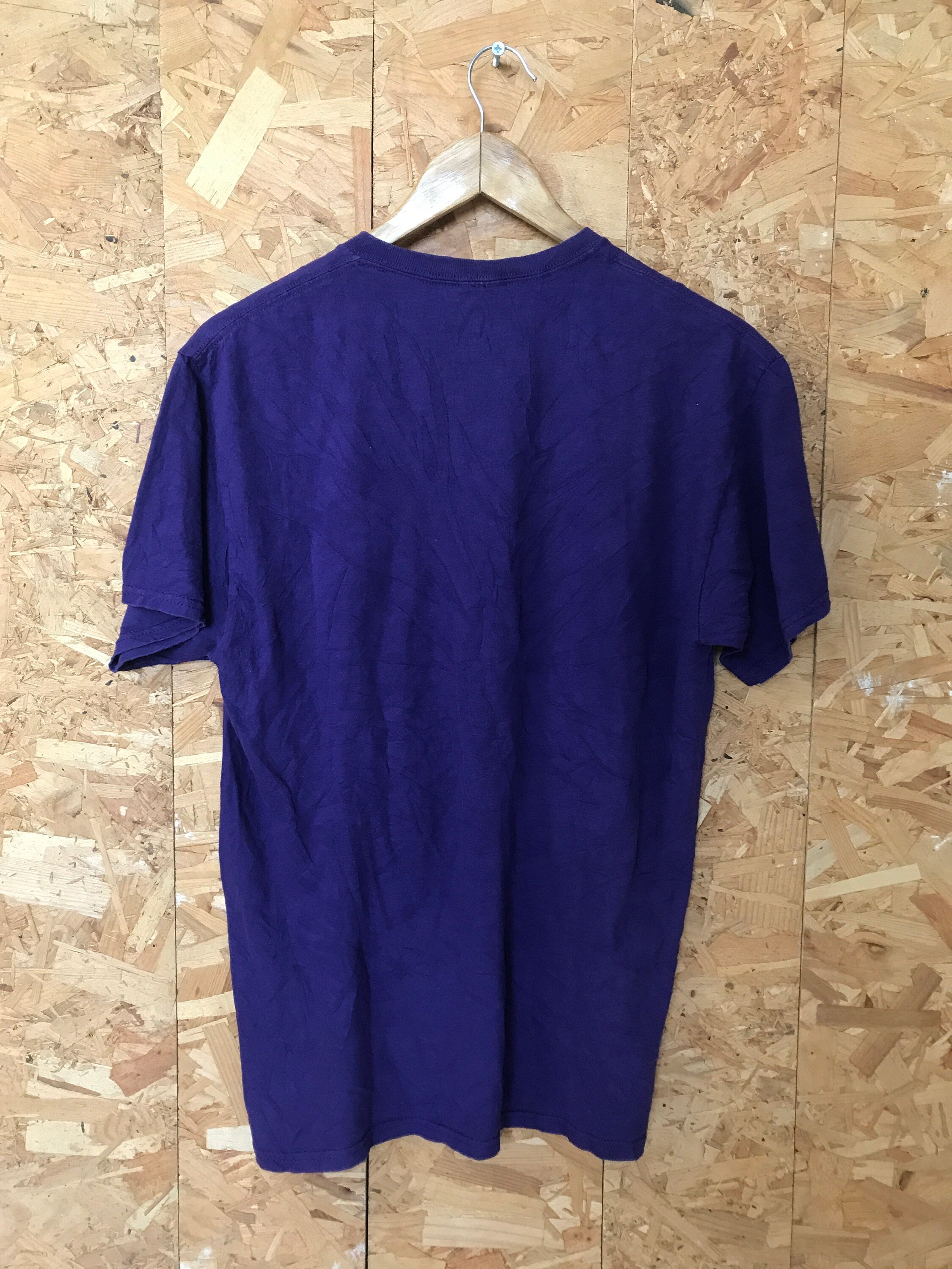 Vintage 90s Sam Houston Broncos USA college team sports souvenir purple t-shirt size medium