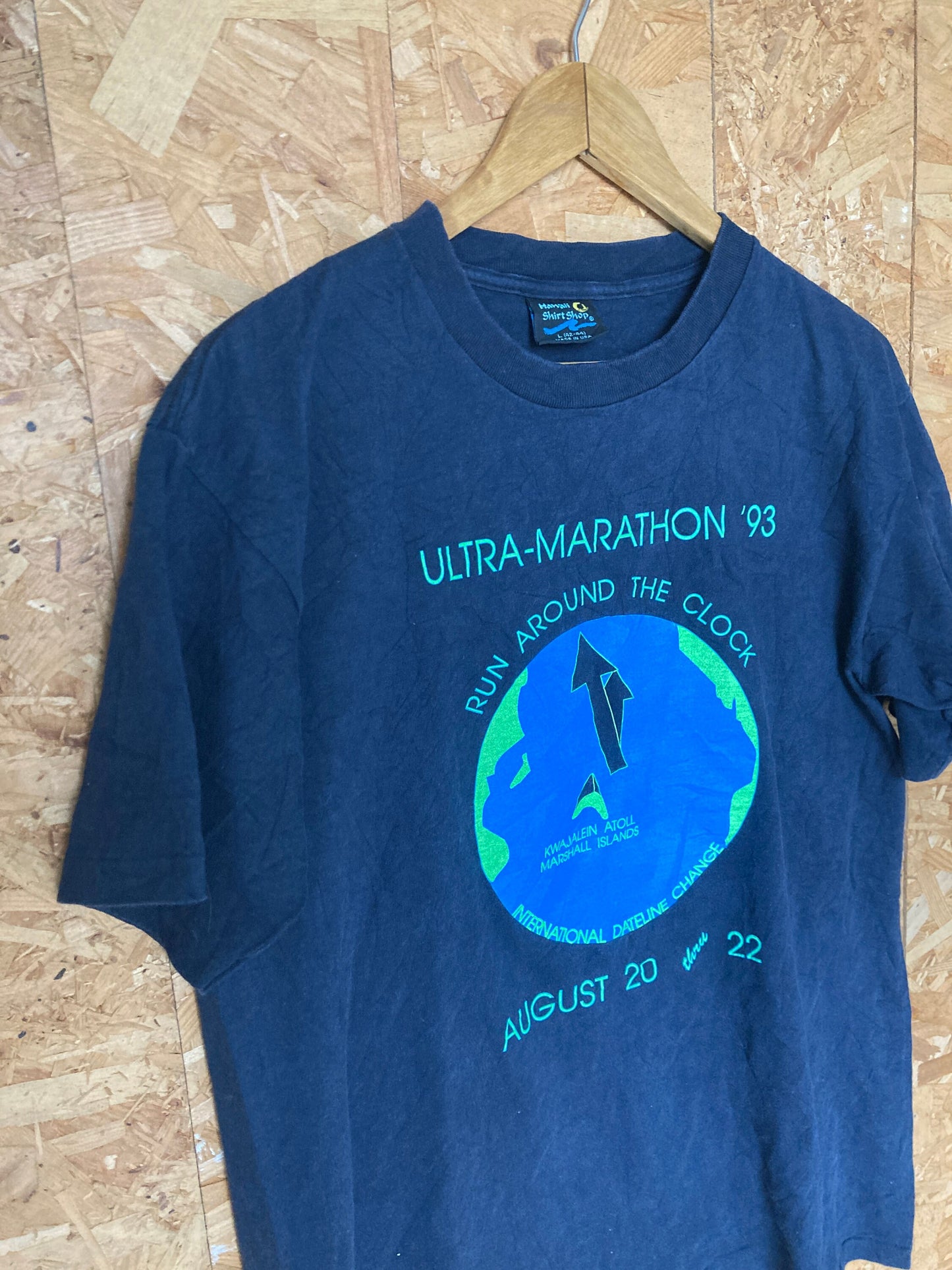 Vintage 93 black Ultra Marathon run round the clock USA Atol Islands quirky souvenir single stitch t-shirt size large