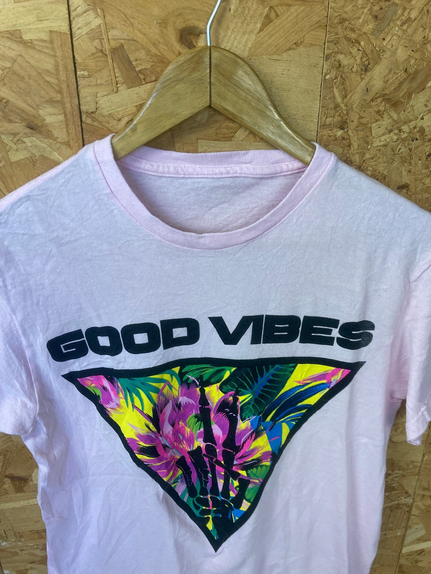 Vintage 90s light pastel pink Good Vibes skeleton hand  t-shirt size medium