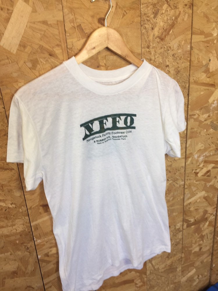 Vintage 90s NFFO Specs Naugatuck USA farming Souvenir white t-shirt size small