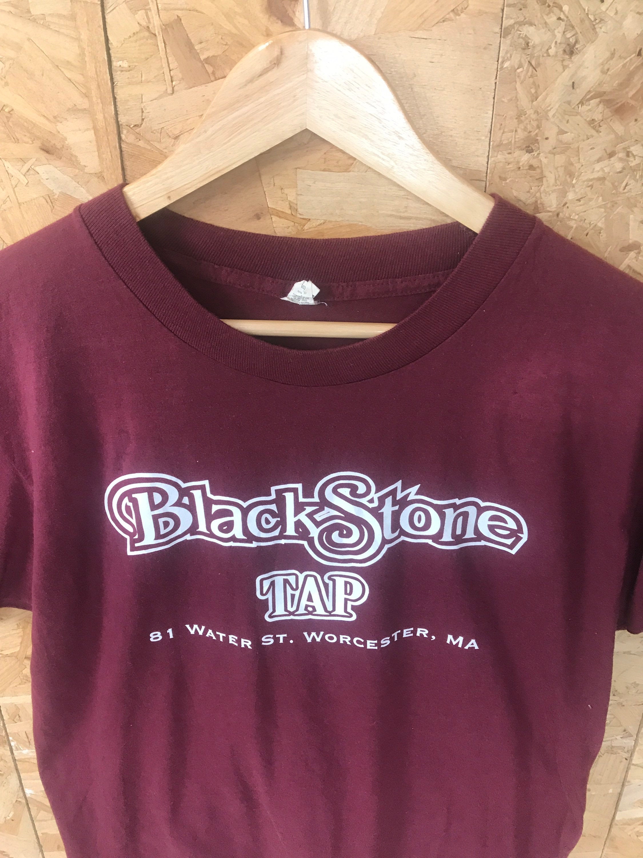 Vintage 90s Blackstone Tap Worcester MA roadside cafe maroon burgundy USA souvenir t-shirt size large