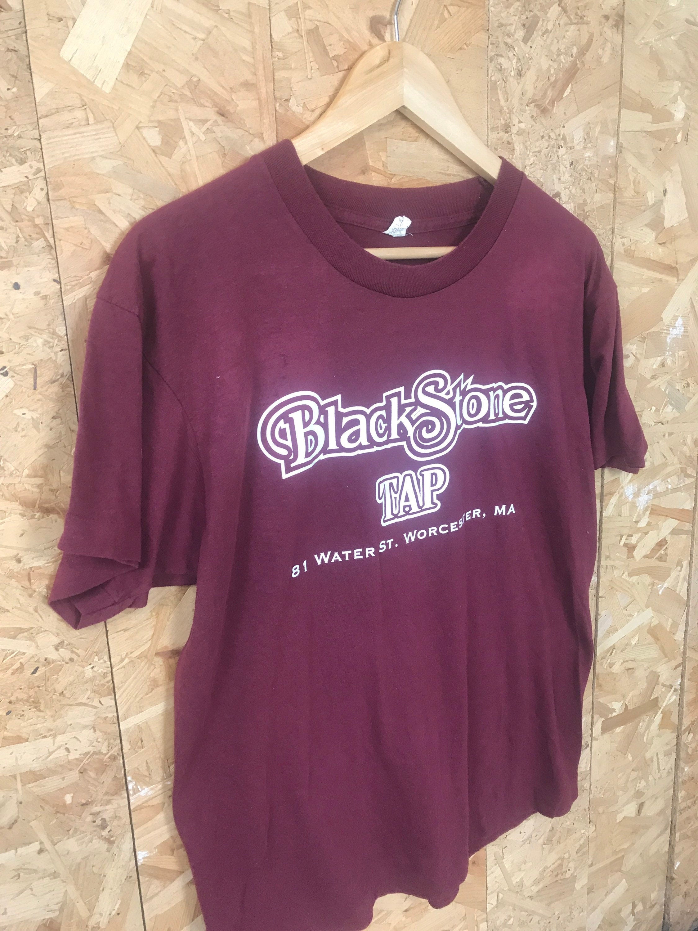 Vintage 90s Blackstone Tap Worcester MA roadside cafe maroon burgundy USA souvenir t-shirt size large