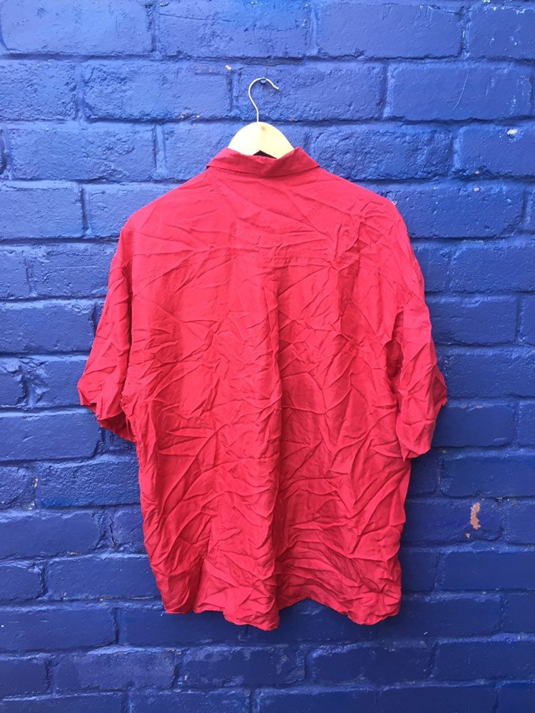 Vintage 90s bright red satin 100% silk oversized unisex twin pockets short sleeve shirt size XL