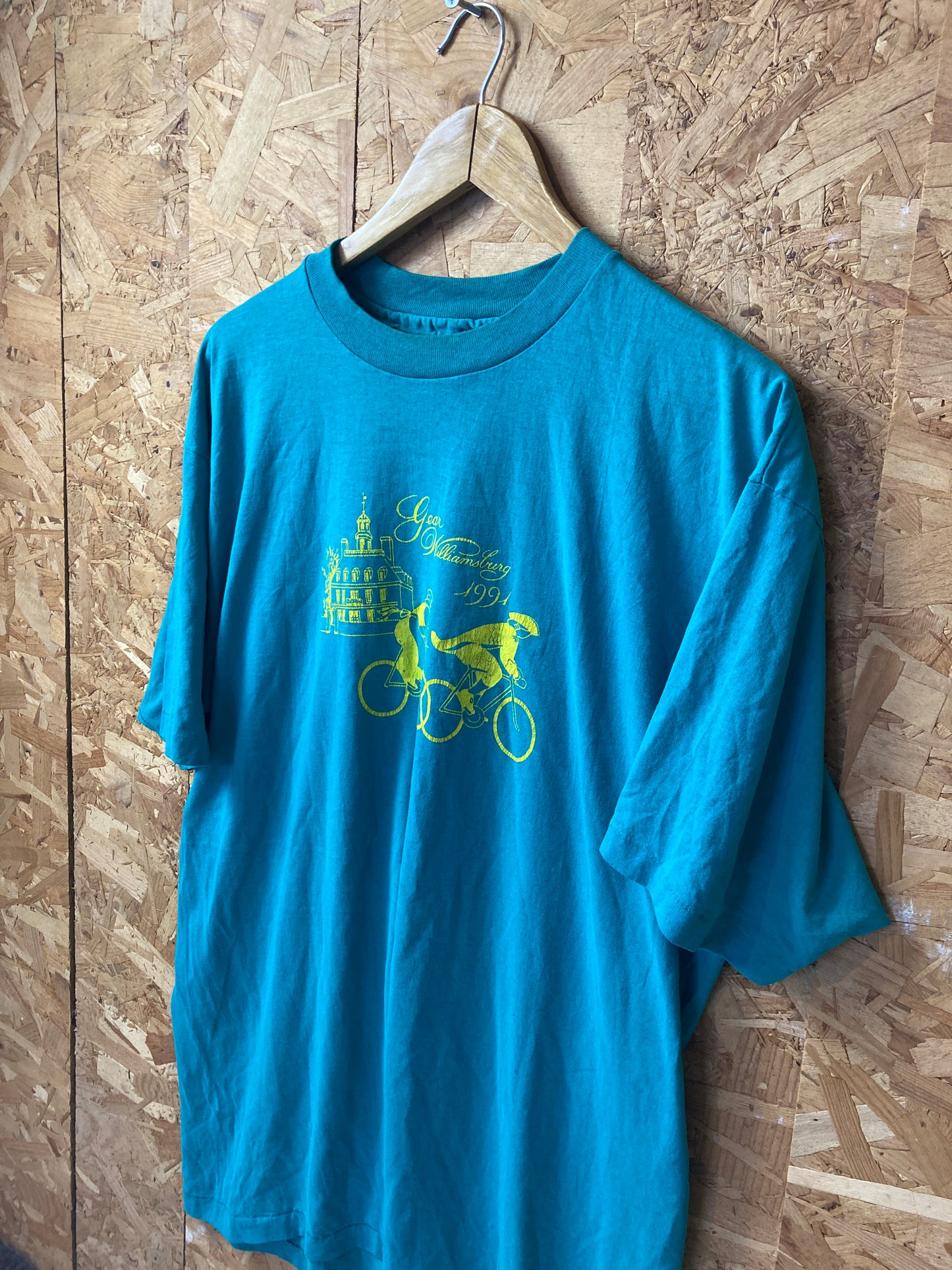 Vintage 90s turquoise Gear Williamsburg cycle festival souvenir t-shirt size XL