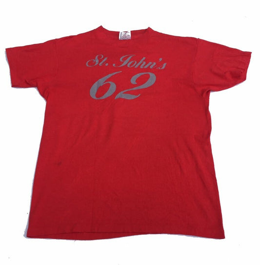 Vintage 90s St. John’s 62 over forty and feeling foxy funny quirky celebration USA red t-shirt size large